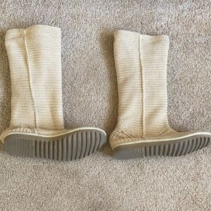 Rebels Sweater Boots